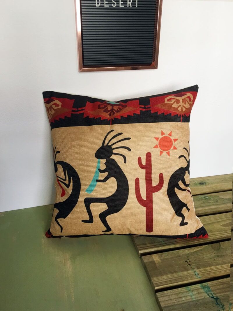 CojinArizona1.jpg Cojin con print nativo americano de Kokopelli