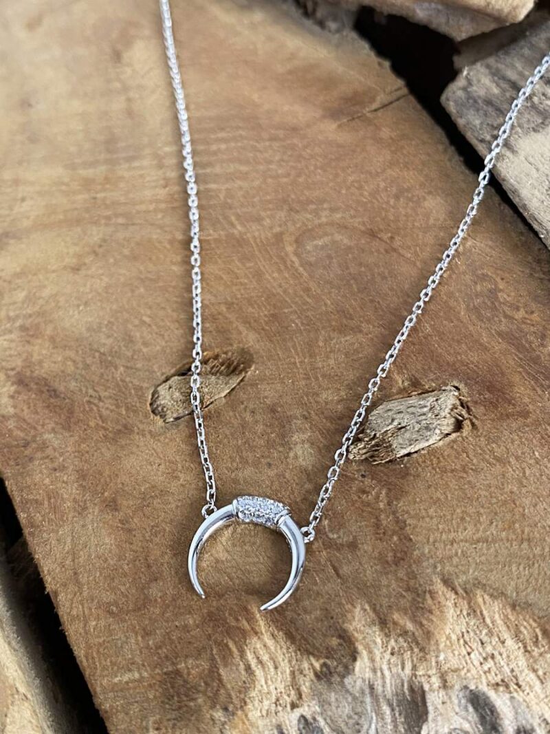 Colgante de luna Naja Naja Chapado en Plata Colgante de luna Naja Naja Chapado en Plata