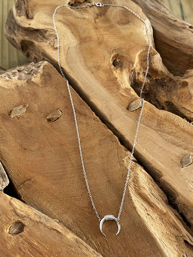 Colgante de luna Naja Naja Chapado en Plata Colgante de luna Naja Naja Chapado en Plata
