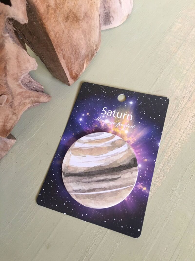 Notas adhesivas planeta saturno
