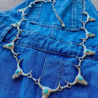 cinturon-plateado-de-craneos-de-bufalo-estilo-country-y-boho-chic-de-cadena-con-turquesas