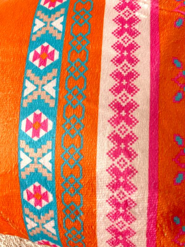 cojin-tribal-colores-vivos-naranja-sedona-I colores-vivos-naranja-sedona-I