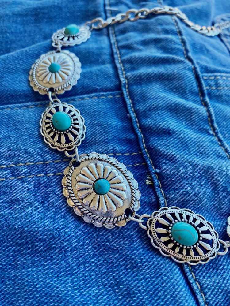 collar-de-conchos-vaqueros-peoria-II collar-de-conchos-vaqueros-peoria-estilo-boho-chic-con-turquesas-que-tambien-es-chocker-estilo-rockero-y-boho-chic