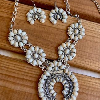collar-squash-blossom-con-pendientes-a-juego-estilo-boho-chic-y-western