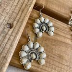 collar-squash-blossom-con-pendientes-a-juego-estilo-boho-chic-y-western