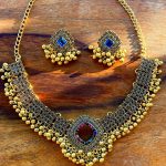 juego-de-collar-y-pendientes-con-bolitas-moctezuma-estilo-etnico-y-boho-chic-en-dorado-tipo-turco