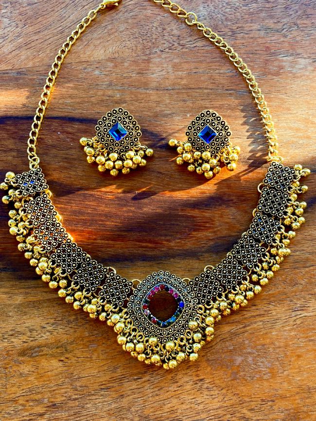 juego-de-collar-y-pendientes-con-bolitas-I juego-de-collar-y-pendientes-con-bolitas-moctezuma-estilo-etnico-y-boho-chic-en-dorado-tipo-turco