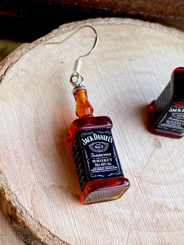 pendientes-jack-daniels-plata-de-ley-III pendientes-jack-daniels-plata-de-ley-I