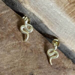 pendientes-serpiente-oro-pequeños