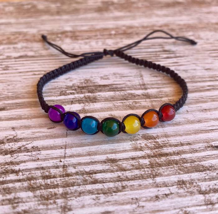 pulsera-chakra-trenzada-III Pulsera Chakra trenzada con siete bolitas de cristal