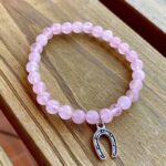 pulsera-de-cuarzo-rosa-con-herradura-dune-I