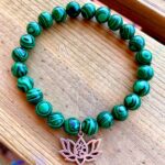 pulsera-de-malaquita-con-flor-de-loto-om-I