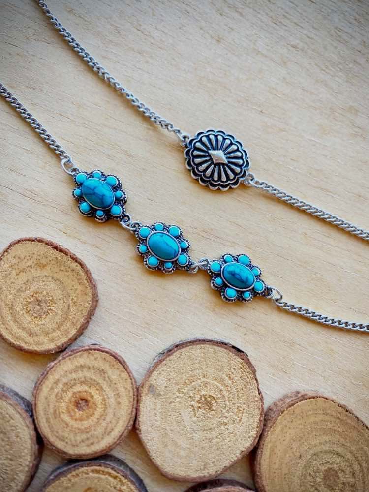 pulseras-concho-y-turquesa-canyons-en-un-pack-de-dos-pulseras-delicadas-plata-estilo-boho-chic-y-country