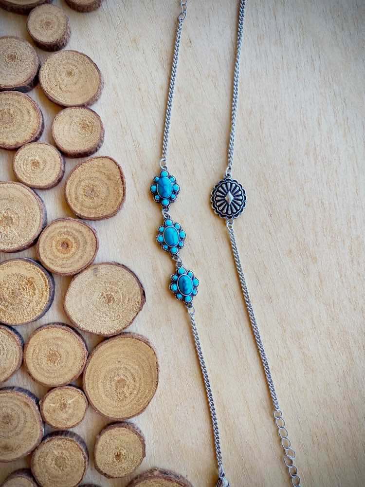 pulseras-concho-y-turquesa-canyons-en-un-pack-de-dos-pulseras-delicadas-plata-estilo-boho-chic-y-country